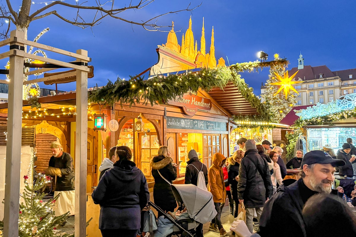 Dresdner Handbrot auf dem Striezelmarkt Dresden 2024 Stand Bild 2